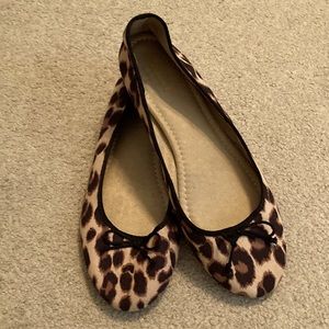 NWOT Old Navy Leopard Flats